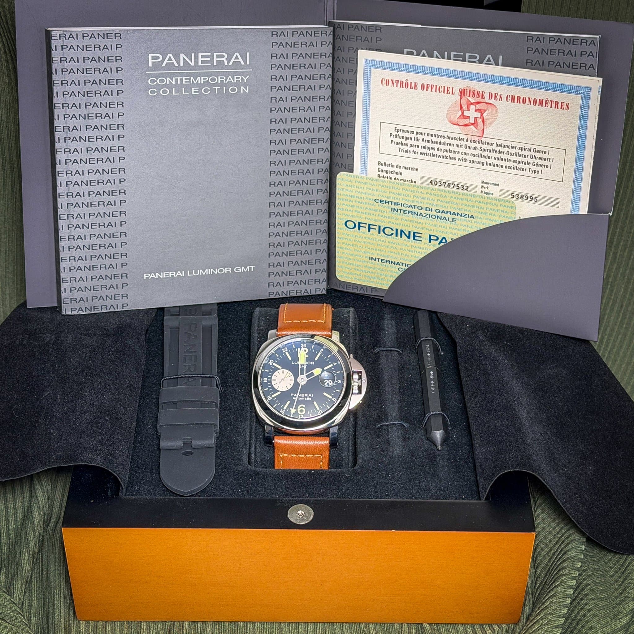Panerai Luminor Gmt (Ref. PAM 00088) — photo 2