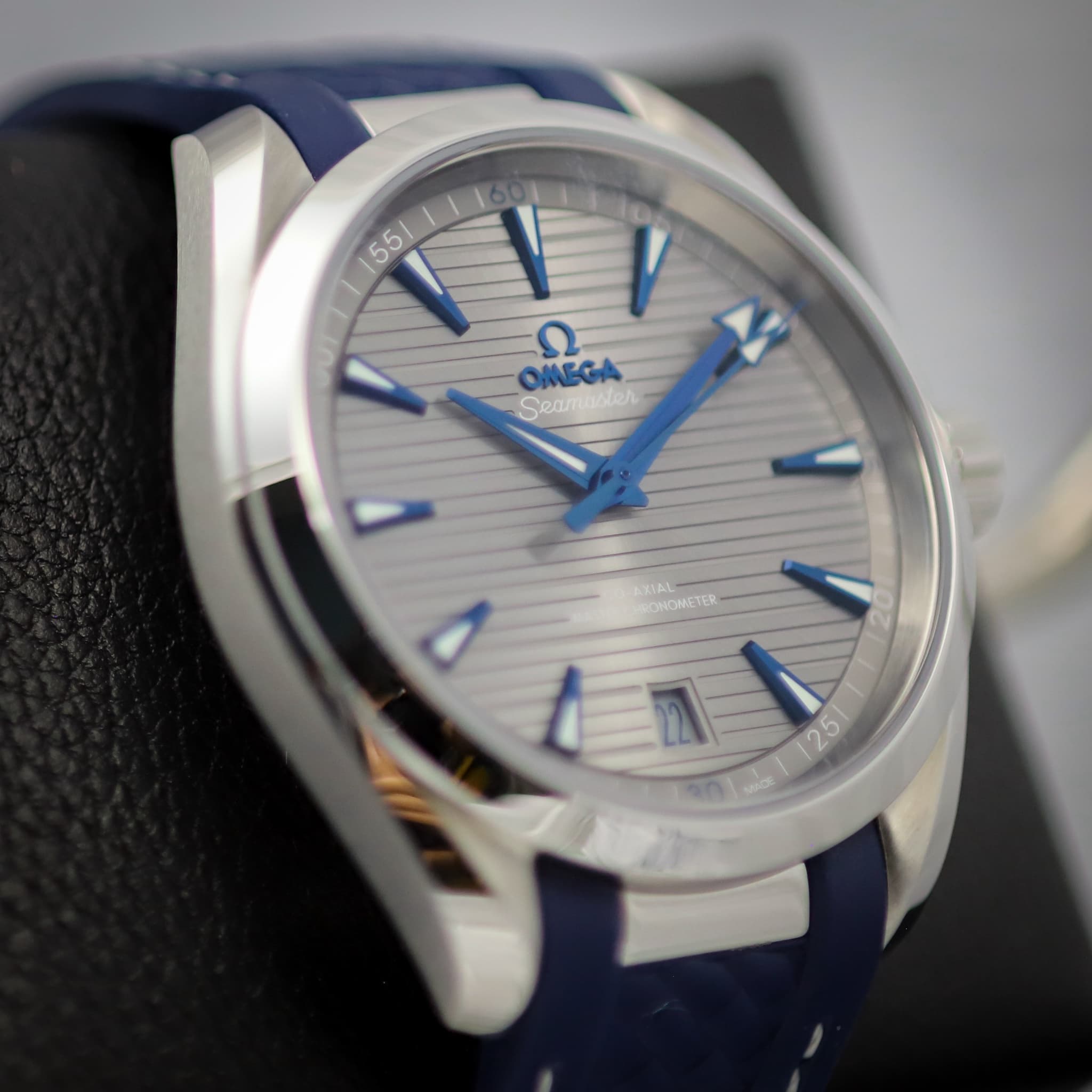 Omega Seamaster (Ref. 220.12.41.21.06.001) — photo 4