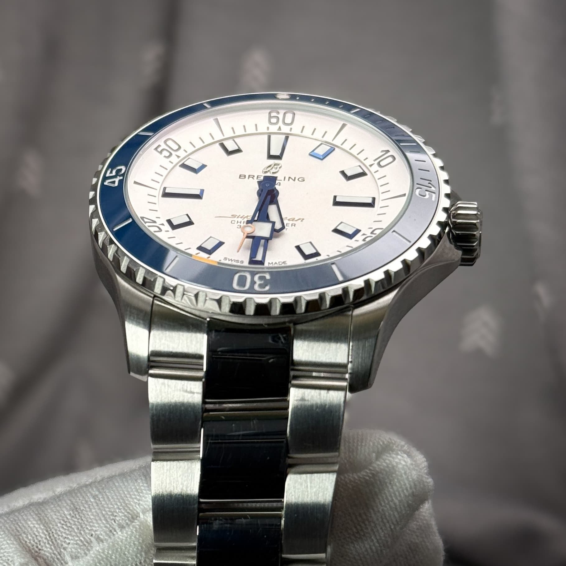 Breitling Superocean 42 (Ref. A17375E71G1A1) — photo 6