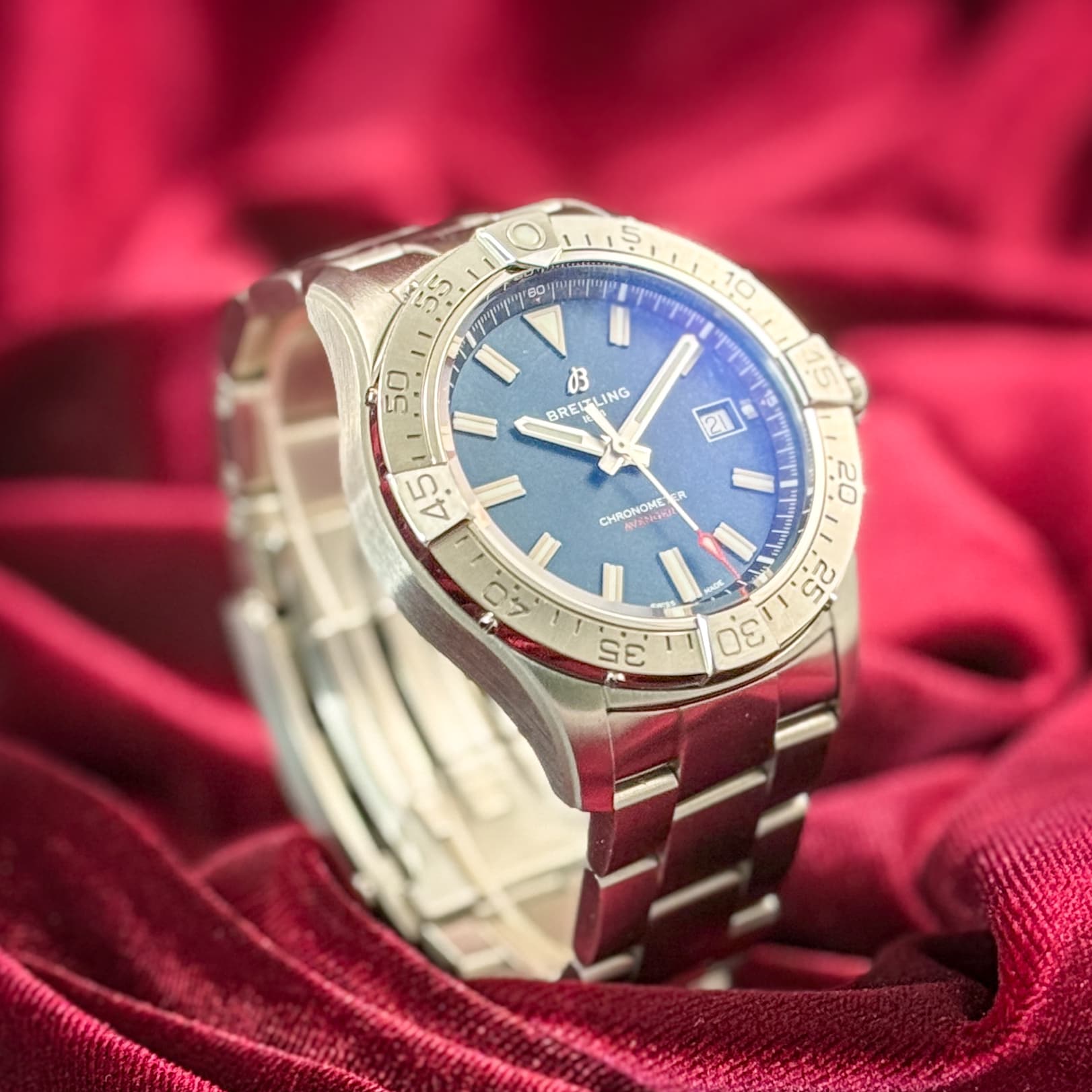 Breitling Avenger (Ref. A17328101C1A1) — photo 2