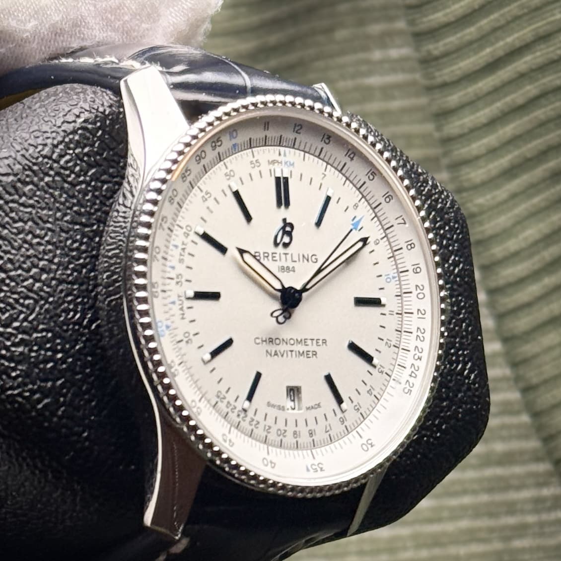 Breitling Navitimer (Ref. A173263A1G1P1) — photo 2