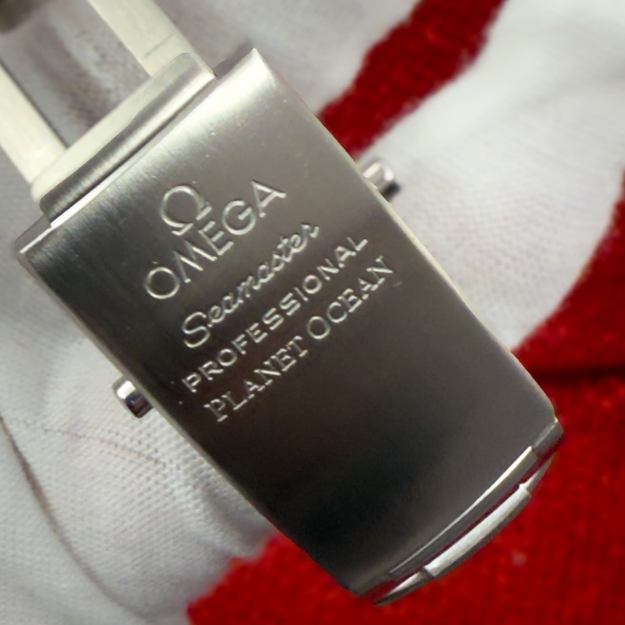 Omega Seamaster Planet Ocean (Ref. 2200.51.00) — photo 10