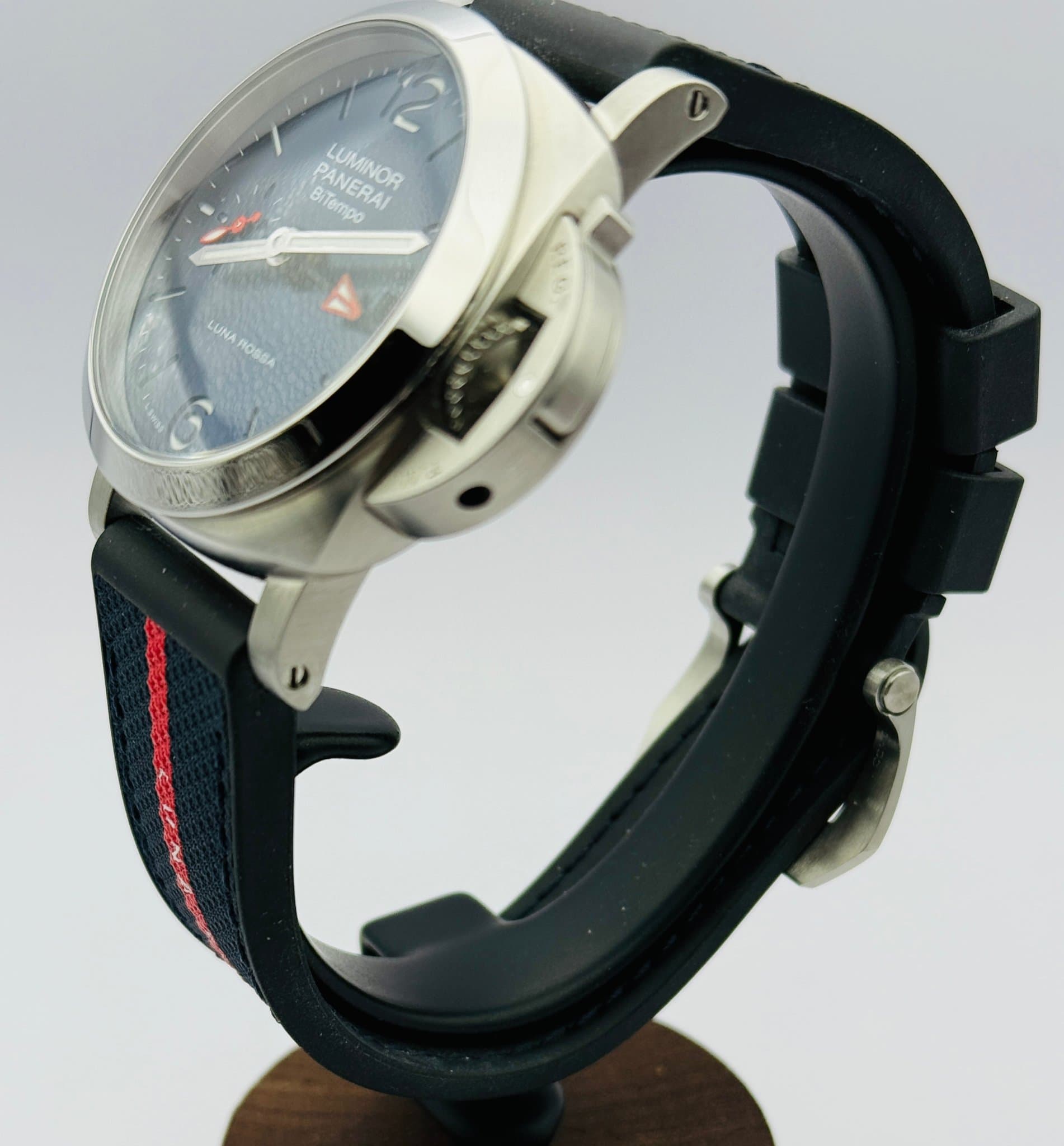 Panerai Luminor Quaranta Bitempo Luna Rossa (Ref. PAM 01404) — photo 3