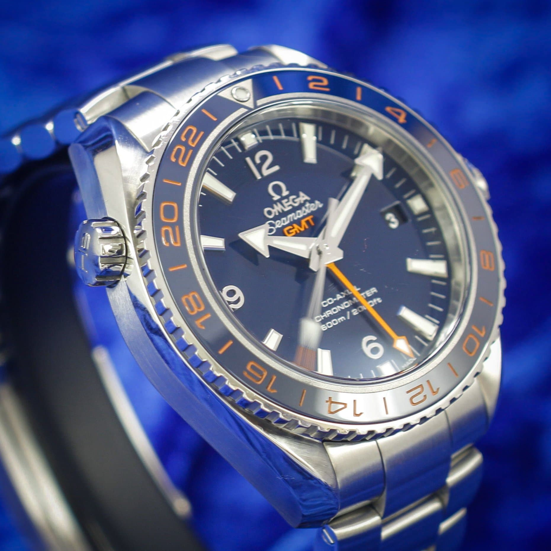 Omega Seamaster Planet Ocean (Ref. 232.30.44.22.03.001) — photo 3