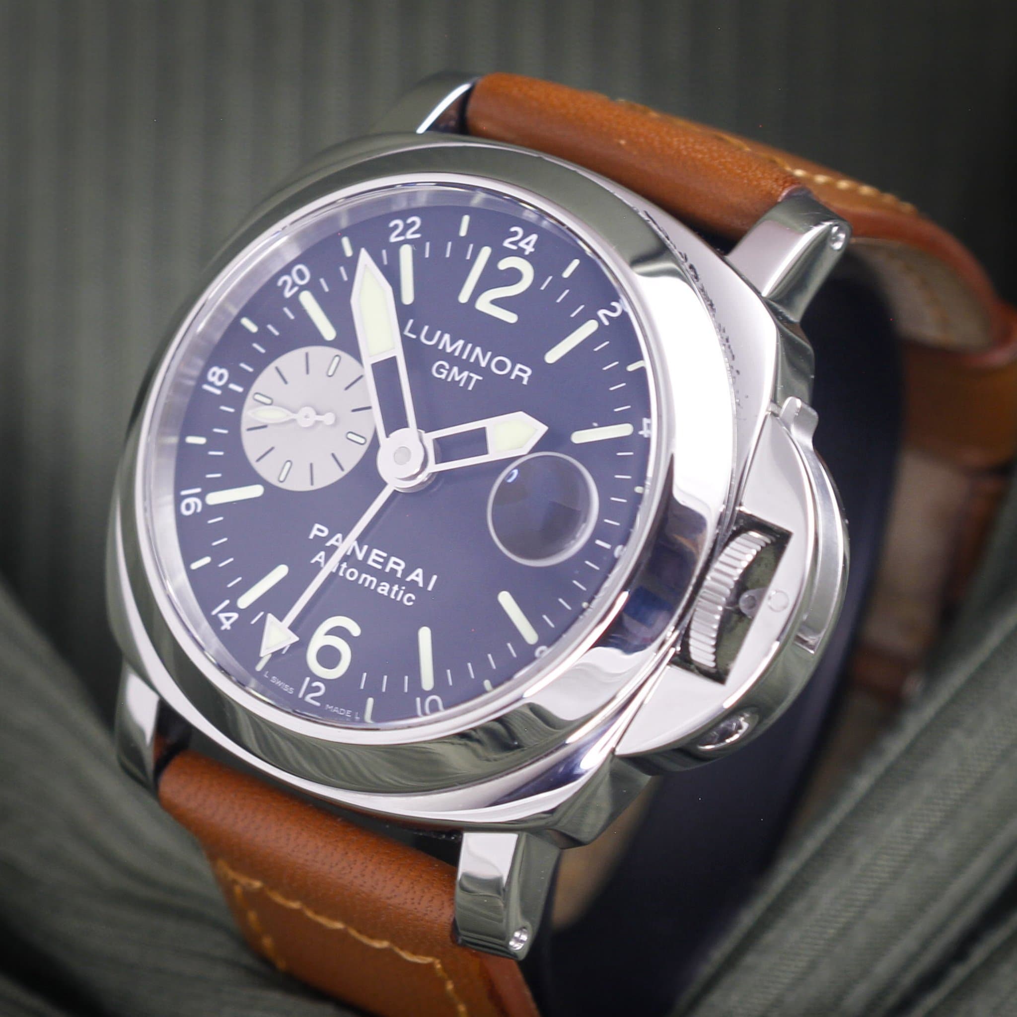 Panerai Luminor (Ref. PAM00088) — photo 2