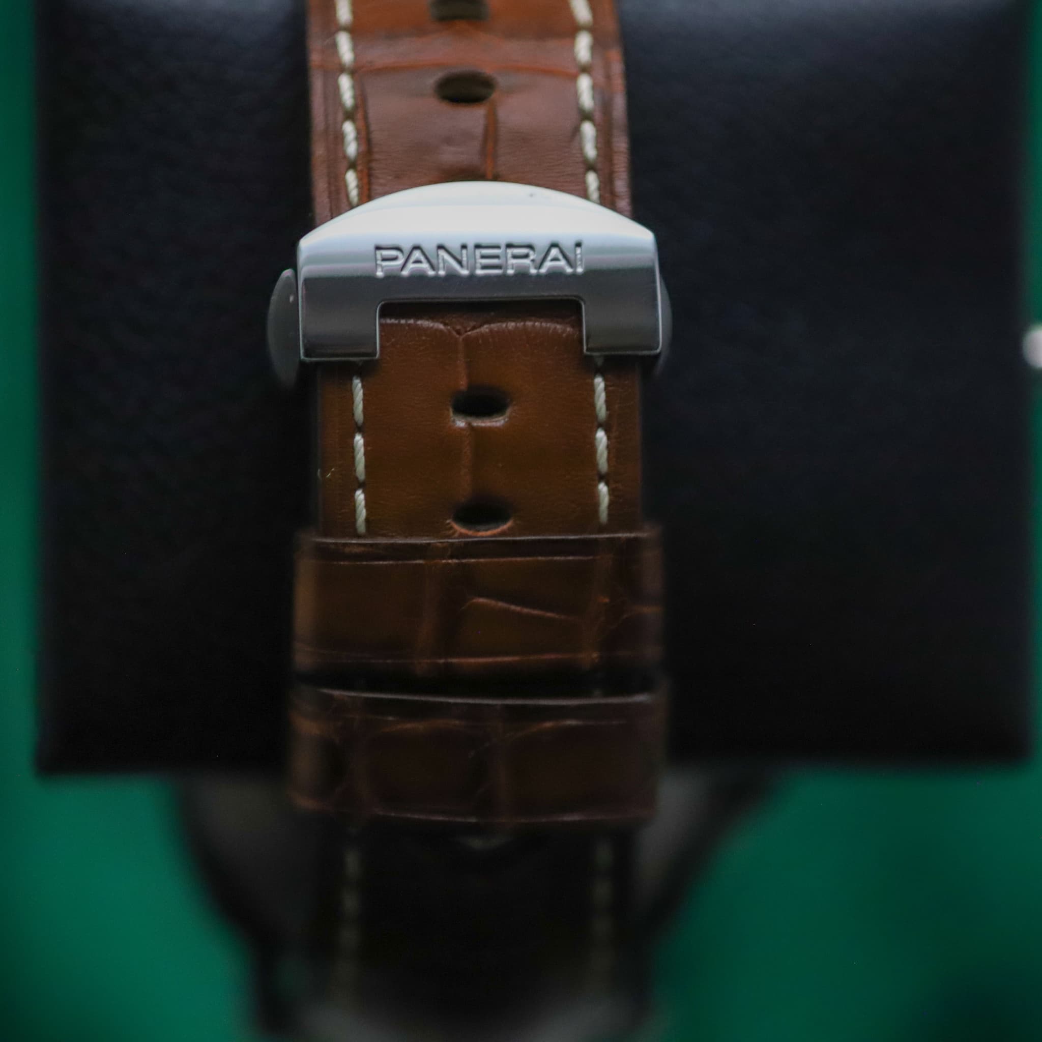 Panerai Luminor (Ref. PAM00090) — photo 11